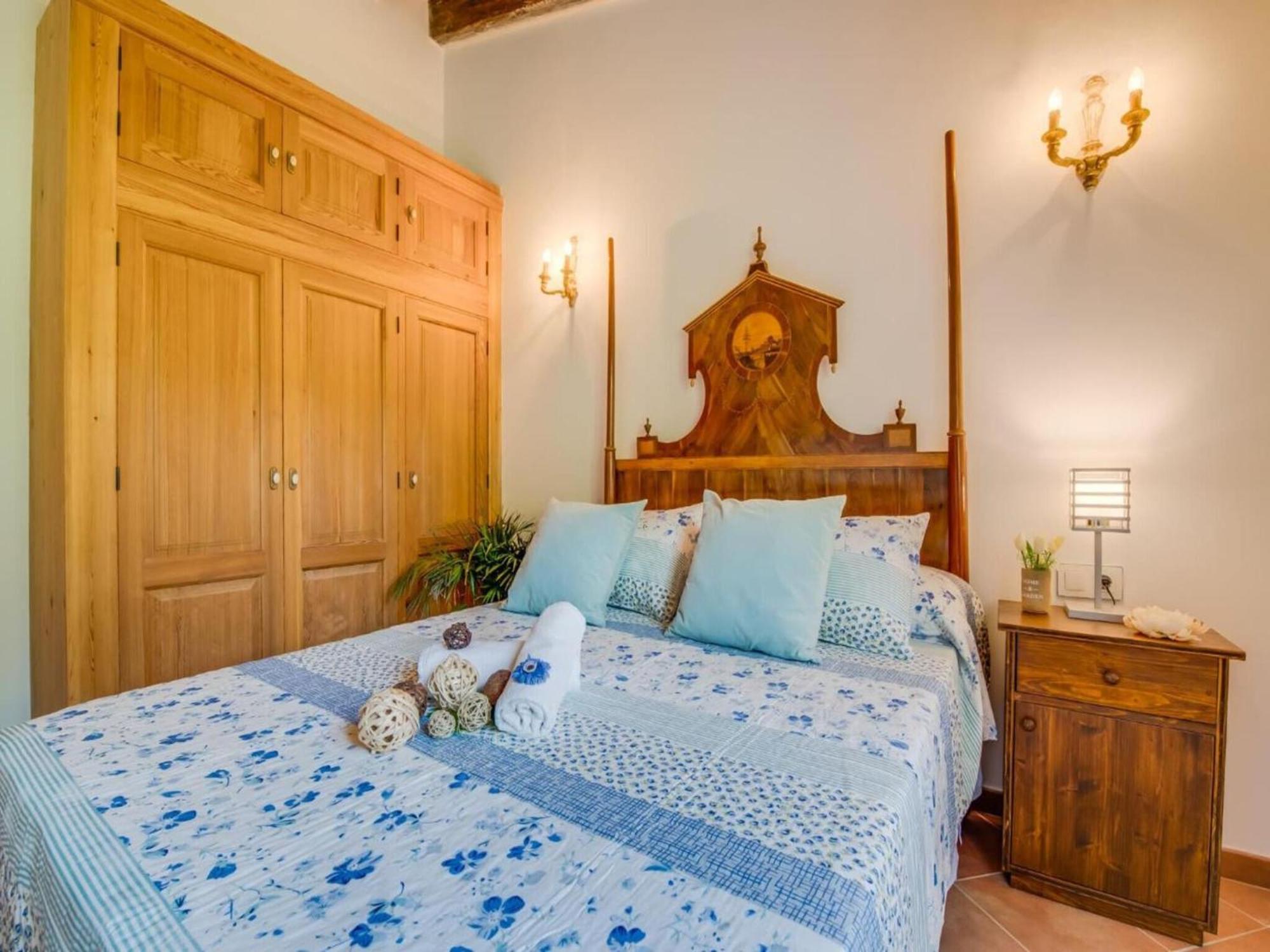 Villa Rural In Mallorca Ses Comes With Pool *