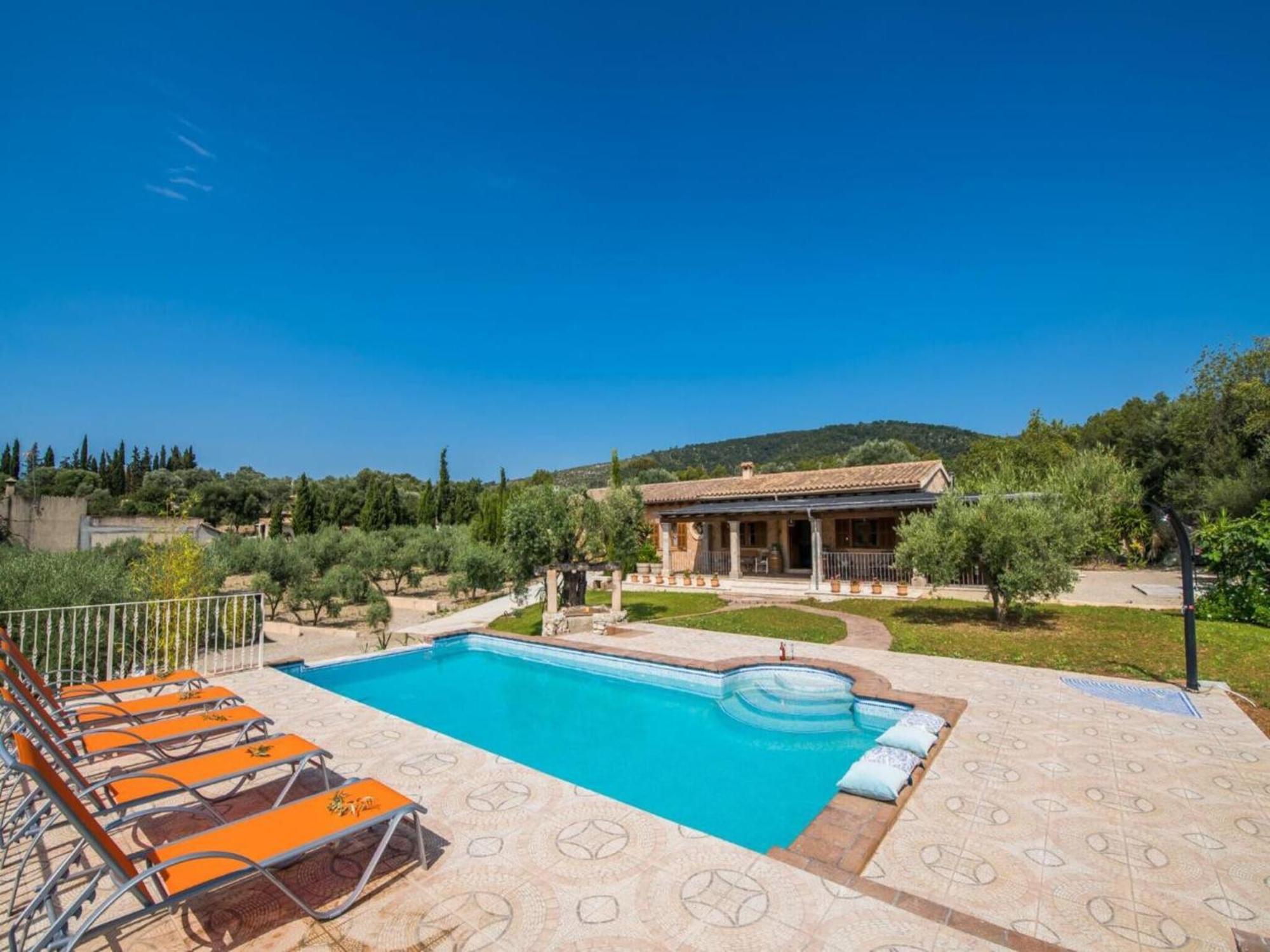 Villa Rural In Mallorca Ses Comes With Pool