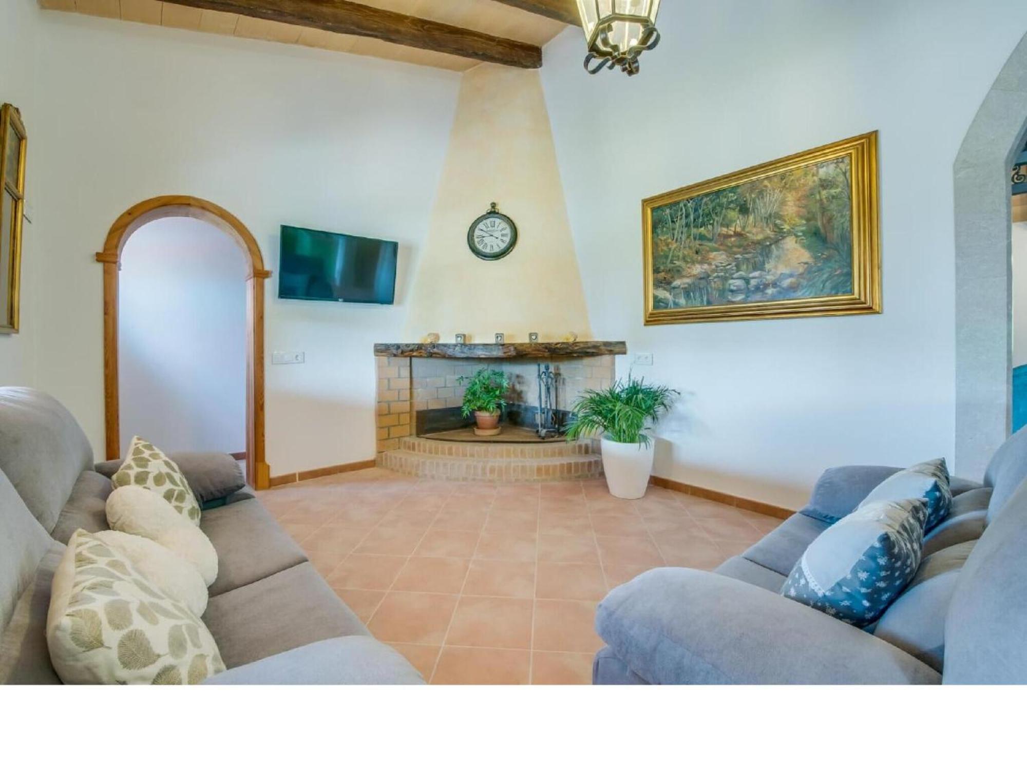 Villa Rural In Mallorca Ses Comes With Pool *