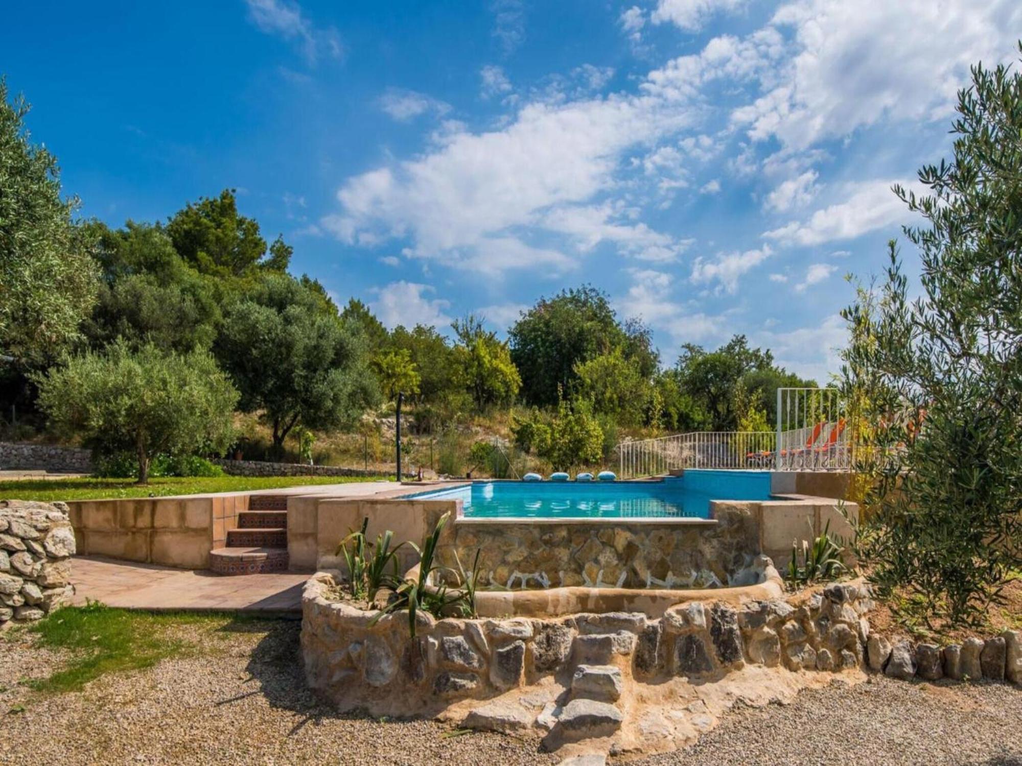 Villa Rural In Mallorca Ses Comes With Pool
