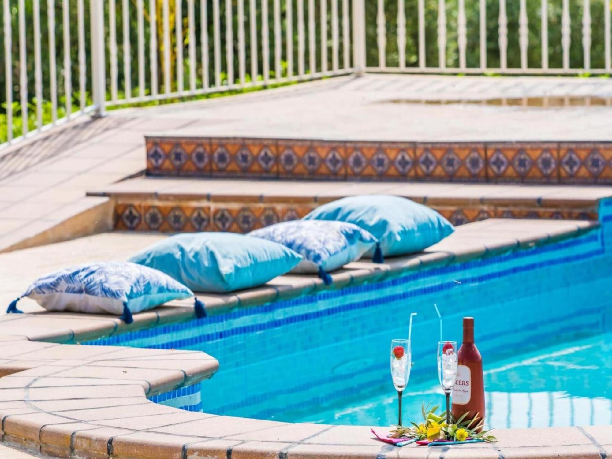 Villa Rural In Mallorca Ses Comes With Pool *
